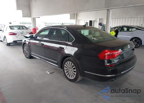 2016 Volkswagen Passat 1.8T Se z USA, uszkodzony, nr VIN 1VWBS7A33GC048666